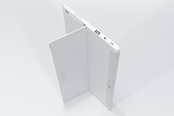 画像ギャラリー No.014のサムネイル画像 / Microsoft純正タブレットの第2弾「Surface 2」はiPadやAndroidタブレットに立ち向かえる製品になったのか?