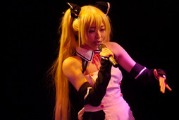 画像ギャラリー No.016のサムネイル画像 / 2.5次元ホストガールと声優の児玉さんが夢の共演。新展開の情報も明かされた「劇団ドリームクラブ ホストガール オンステージ #2」レポート