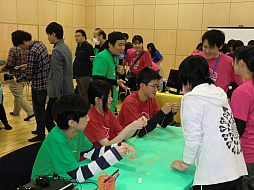 ���������꡼ No.009�Υ���ͥ������ / ���������VR�������åס�MEMOREUM TOKYO�פ��ݡ��ȡ�PS VR�Ǵ����Ǥ��뻲�üԤ��줾��Υߥ塼�����ब���줿