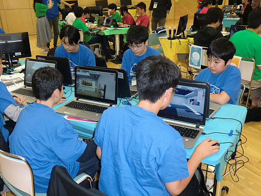 ���������꡼ No.014�Υ���ͥ������ / ���������VR�������åס�MEMOREUM TOKYO�פ��ݡ��ȡ�PS VR�Ǵ����Ǥ��뻲�üԤ��줾��Υߥ塼�����ब���줿