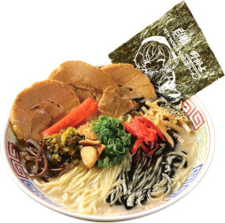 画像ギャラリー No.005のサムネイル画像 / 「白猫プロジェクト」と「野郎ラーメン」がコラボ。秋葉原店,名古屋栄本店,海浜幕張店,川口店で,4月1日からコラボラーメンを販売