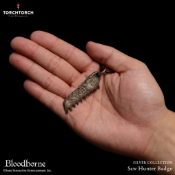 画像ギャラリー No.003のサムネイル画像 / 「Bloodborne」の「狩人証」を再現したアクセサリ2種が発売決定。ノコギリの狩人証は2020年4月,車輪の狩人証は5月に登場予定