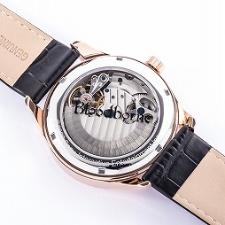 画像ギャラリー No.005のサムネイル画像 / 「Bloodborne」の時計塔をイメージした腕時計,狩人をイメージしたバッグと財布が予約受付を開始