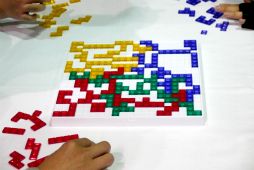 画像ギャラリー No.008のサムネイル画像 / 最新ゲームの試遊からアナログゲーム,そして「Minecraft」リアル体験まで楽しめた,ニコニコ超会議2015の「超ゲームエリア」レポート