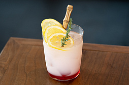 画像ギャラリー No.011のサムネイル画像 / 「刀剣乱舞ONLINE」,九州国立博物館内の飲食店でコラボドリンクを販売。同田貫正国,へし切長谷部,日光一文字など