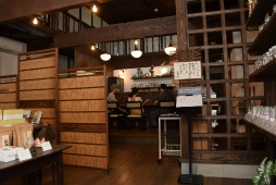 画像ギャラリー No.048のサムネイル画像 / 「ロマンシング佐賀3」現地体験レポート。ついに開幕した佐賀県×サガシリーズのコラボ第3弾は“SaGa愛”に溢れた幸福な空間だった