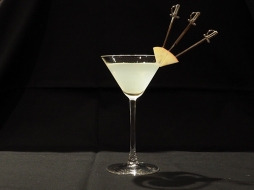 画像ギャラリー No.005のサムネイル画像 / 「SaGa SCARLET GRACE」と日比谷Barのコラボメニュー,11月15日に提供開始