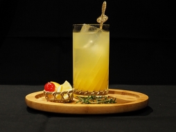 画像ギャラリー No.008のサムネイル画像 / 「SaGa SCARLET GRACE」と日比谷Barのコラボメニュー,11月15日に提供開始