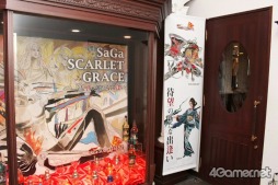 画像ギャラリー No.001のサムネイル画像 / 「SaGa SCARLET GRACE」コラボイベントが「銀座 B.E.HOUSE」にてスタート。SSGの世界観で一色に染まった店舗とメニューをチェックしてきた