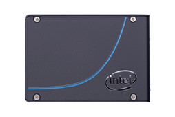 画像ギャラリー No.014のサムネイル画像 / NVMe準拠のPCIe 3.0接続となるIntel製SSD「SSD 750」レビュー。SATA 6Gbps比で2倍以上という圧倒的な速度性能を確認する