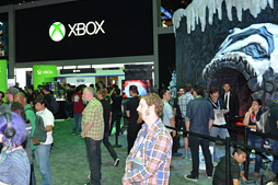 ���������꡼ No.013�Υ���ͥ������ / ��E3 2015���������ʤ�3DGE��������ͷ��ǥХ�������Ѥ���HoloLens�����ʬ���ä�MR�б���HMD�Τ������Ȳ���