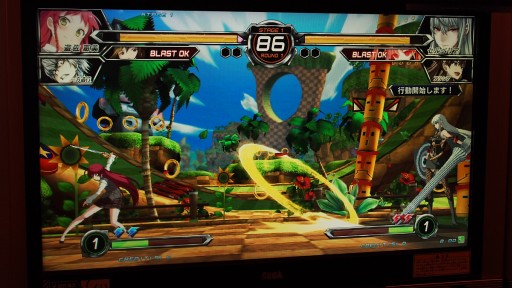 画像ギャラリー No.005のサムネイル画像 / 対戦シーンを“再燃”させる“イグニッション”。AC「電撃文庫 FIGHTING CLIMAX IGNITION」ロケテストレポート