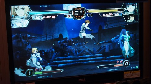 画像ギャラリー No.008のサムネイル画像 / 対戦シーンを“再燃”させる“イグニッション”。AC「電撃文庫 FIGHTING CLIMAX IGNITION」ロケテストレポート