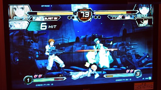 画像ギャラリー No.019のサムネイル画像 / 対戦シーンを“再燃”させる“イグニッション”。AC「電撃文庫 FIGHTING CLIMAX IGNITION」ロケテストレポート