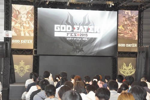 画像ギャラリー No.001のサムネイル画像 / 「GOD EATER RESURRECTION」は10月29日に発売。「GE2 RB」Ver1.30の情報や「GOD EATER OFF SHOT」の発表も行われた「ゴッドイーターフェス 2015」レポート