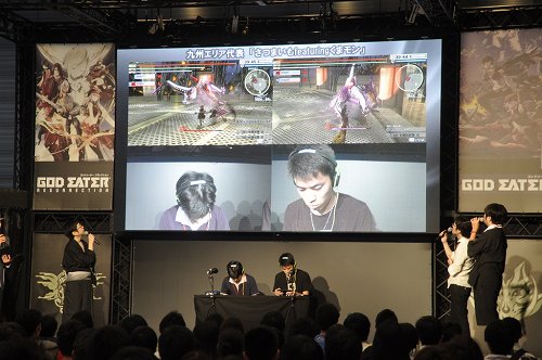 画像ギャラリー No.018のサムネイル画像 / 「GOD EATER RESURRECTION」は10月29日に発売。「GE2 RB」Ver1.30の情報や「GOD EATER OFF SHOT」の発表も行われた「ゴッドイーターフェス 2015」レポート