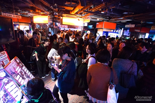 画像ギャラリー No.003のサムネイル画像 / アークシステムワークス「HALLOWEEN PARTY」が今年も開催。森Pも駆けつけ,大いに盛り上がった「BLAZBLUE DAY」フォトレポート