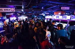 画像ギャラリー No.013のサムネイル画像 / アークシステムワークス「HALLOWEEN PARTY」が今年も開催。森Pも駆けつけ,大いに盛り上がった「BLAZBLUE DAY」フォトレポート