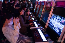 画像ギャラリー No.020のサムネイル画像 / アークシステムワークス「HALLOWEEN PARTY」が今年も開催。森Pも駆けつけ,大いに盛り上がった「BLAZBLUE DAY」フォトレポート