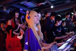 画像ギャラリー No.031のサムネイル画像 / アークシステムワークス「HALLOWEEN PARTY」が今年も開催。森Pも駆けつけ,大いに盛り上がった「BLAZBLUE DAY」フォトレポート