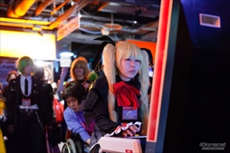 画像ギャラリー No.032のサムネイル画像 / アークシステムワークス「HALLOWEEN PARTY」が今年も開催。森Pも駆けつけ,大いに盛り上がった「BLAZBLUE DAY」フォトレポート