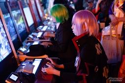 画像ギャラリー No.038のサムネイル画像 / アークシステムワークス「HALLOWEEN PARTY」が今年も開催。森Pも駆けつけ,大いに盛り上がった「BLAZBLUE DAY」フォトレポート