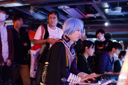 画像ギャラリー No.041のサムネイル画像 / アークシステムワークス「HALLOWEEN PARTY」が今年も開催。森Pも駆けつけ,大いに盛り上がった「BLAZBLUE DAY」フォトレポート
