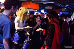 画像ギャラリー No.043のサムネイル画像 / アークシステムワークス「HALLOWEEN PARTY」が今年も開催。森Pも駆けつけ,大いに盛り上がった「BLAZBLUE DAY」フォトレポート