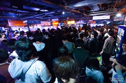 画像ギャラリー No.055のサムネイル画像 / アークシステムワークス「HALLOWEEN PARTY」が今年も開催。森Pも駆けつけ,大いに盛り上がった「BLAZBLUE DAY」フォトレポート