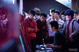 画像ギャラリー No.058のサムネイル画像 / アークシステムワークス「HALLOWEEN PARTY」が今年も開催。森Pも駆けつけ,大いに盛り上がった「BLAZBLUE DAY」フォトレポート