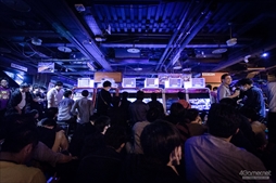 画像ギャラリー No.068のサムネイル画像 / アークシステムワークス「HALLOWEEN PARTY」が今年も開催。森Pも駆けつけ,大いに盛り上がった「BLAZBLUE DAY」フォトレポート