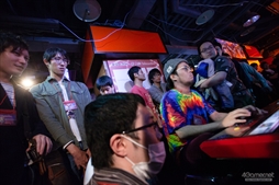 画像ギャラリー No.070のサムネイル画像 / アークシステムワークス「HALLOWEEN PARTY」が今年も開催。森Pも駆けつけ,大いに盛り上がった「BLAZBLUE DAY」フォトレポート