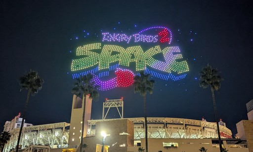 画像ギャラリー No.005のサムネイル画像 / 「Angry Birds 2」の期間限定イベント“Angry Birds 2 Space”が10月24日から開催。TwitchCon 2025では盛大なドローンショーも披露