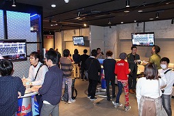 画像ギャラリー No.002のサムネイル画像 / 「REALFORCE TYPING CHAMPIONSHIP 2018」をレポート。スピードと正確性の両方を重視したタイピング日本一を決める大会で,猛者達がその腕を競い合った