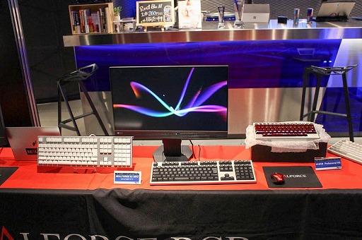 画像ギャラリー No.004のサムネイル画像 / 「REALFORCE TYPING CHAMPIONSHIP 2018」をレポート。スピードと正確性の両方を重視したタイピング日本一を決める大会で,猛者達がその腕を競い合った