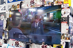 画像ギャラリー No.008のサムネイル画像 / 「龍が如く 極」の全国体験会がスタート。名越総合監督&横山プロデューサーのサイン会の模様や,体験版の内容をお届け