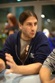 画像ギャラリー No.008のサムネイル画像 / 「7 Wonders: Duel」をリリースしたAntoine Bauza氏に聞く,最新作あれこれ。「進撃の巨人ボードゲーム」やゲームマーケットでの新作も準備中?