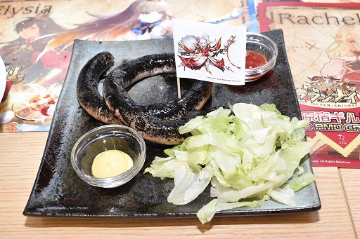 画像ギャラリー No.010のサムネイル画像 / 飲んで喰らって体力満タン! 「セブンナイツ」公式カフェ“セブンナイツ 原宿ギルド in AMO CAFE”が10月20日にオープン