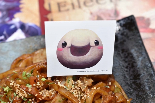 画像ギャラリー No.017のサムネイル画像 / 飲んで喰らって体力満タン! 「セブンナイツ」公式カフェ“セブンナイツ 原宿ギルド in AMO CAFE”が10月20日にオープン