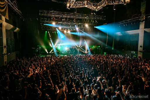 画像ギャラリー No.004のサムネイル画像 / 7年前の悲しみを,最高の思い出に塗り替えたい ――「バンやろ」発リアルバンド OSIRIS,7年ぶりワンマン「OSIRIS THE LUST GIG」レポート