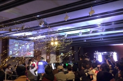 画像ギャラリー No.005のサムネイル画像 / 「WORLD CLUB Champion Football」公式全国大会の優勝者は“ランボー監督”