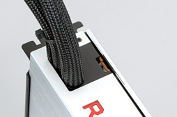 ���������꡼ No.052�Υ���ͥ������ / ��Radeon RX Vega 64 Liquid Cooled Edition�ץ�ӥ塼��ư����å������⤯�������Ϥ��礭���ʰױ����ǤϤɤ����®���Τ�