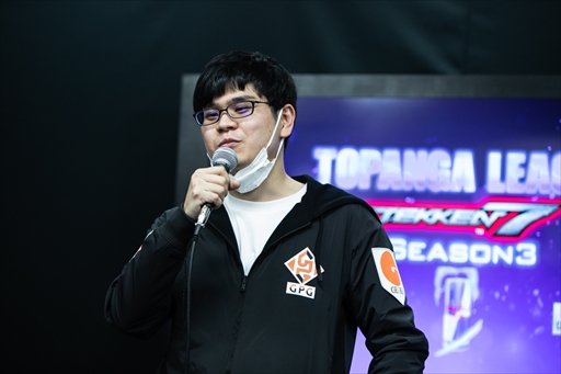 画像ギャラリー No.002のサムネイル画像 / 「TOPANGA LEAGUE×鉄拳7 Season3」フォトレポート。Team Liquidに所属する若手の雄,弦選手がシーズン1に続き,2度目の優勝を飾る