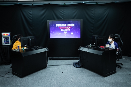 画像ギャラリー No.018のサムネイル画像 / 「TOPANGA LEAGUE×鉄拳7 Season3」フォトレポート。Team Liquidに所属する若手の雄,弦選手がシーズン1に続き,2度目の優勝を飾る