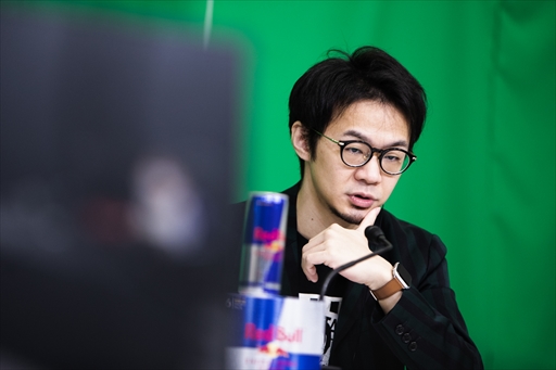 画像ギャラリー No.020のサムネイル画像 / 「TOPANGA LEAGUE×鉄拳7 Season3」フォトレポート。Team Liquidに所属する若手の雄,弦選手がシーズン1に続き,2度目の優勝を飾る