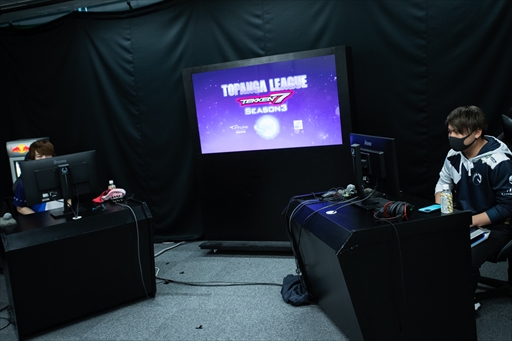 画像ギャラリー No.027のサムネイル画像 / 「TOPANGA LEAGUE×鉄拳7 Season3」フォトレポート。Team Liquidに所属する若手の雄,弦選手がシーズン1に続き,2度目の優勝を飾る