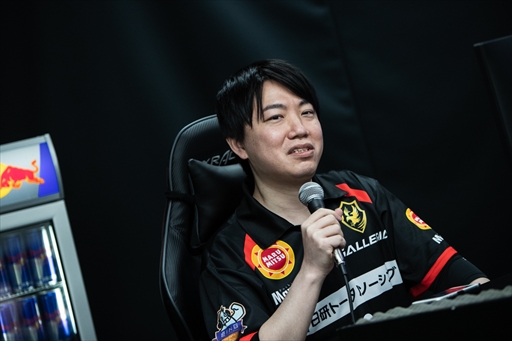 画像ギャラリー No.032のサムネイル画像 / 「TOPANGA LEAGUE×鉄拳7 Season3」フォトレポート。Team Liquidに所属する若手の雄,弦選手がシーズン1に続き,2度目の優勝を飾る