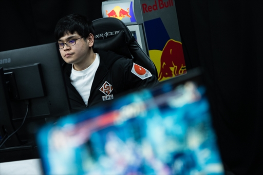 画像ギャラリー No.042のサムネイル画像 / 「TOPANGA LEAGUE×鉄拳7 Season3」フォトレポート。Team Liquidに所属する若手の雄,弦選手がシーズン1に続き,2度目の優勝を飾る