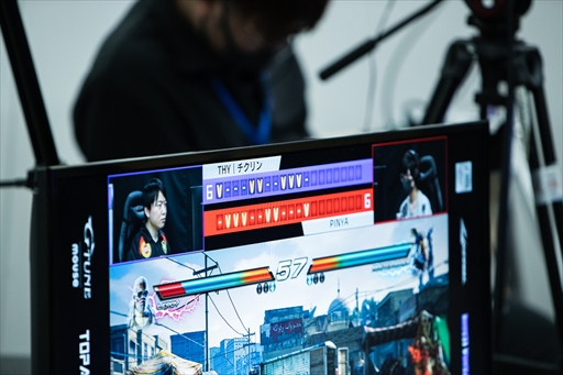 画像ギャラリー No.050のサムネイル画像 / 「TOPANGA LEAGUE×鉄拳7 Season3」フォトレポート。Team Liquidに所属する若手の雄,弦選手がシーズン1に続き,2度目の優勝を飾る