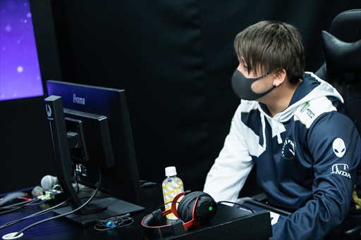 画像ギャラリー No.054のサムネイル画像 / 「TOPANGA LEAGUE×鉄拳7 Season3」フォトレポート。Team Liquidに所属する若手の雄,弦選手がシーズン1に続き,2度目の優勝を飾る